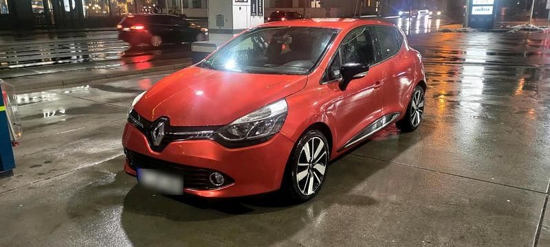 Gebraucht Renault Clio IV 90 PS (66 kW) 2015 Rot Kleinwagen