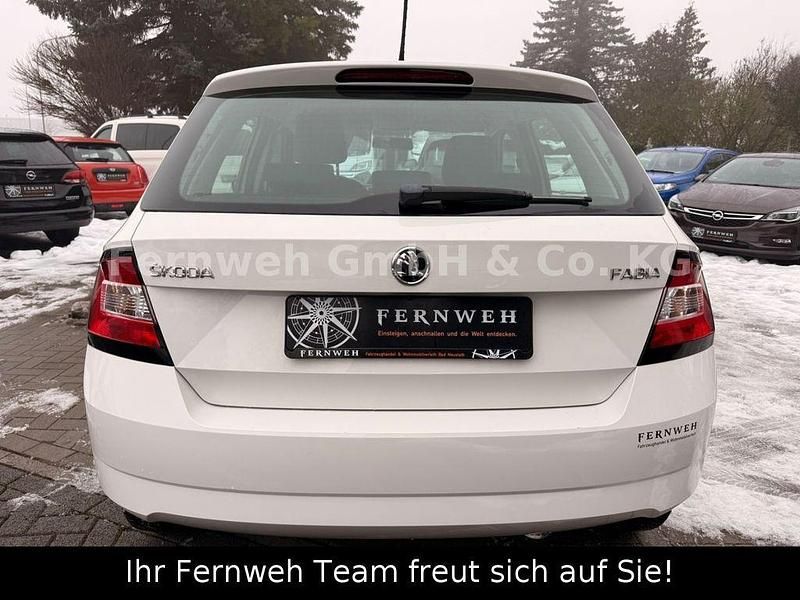 Gebraucht Skoda Fabia Ambition 105 PS (77 kW) 2015 Weiß Kleinwagen