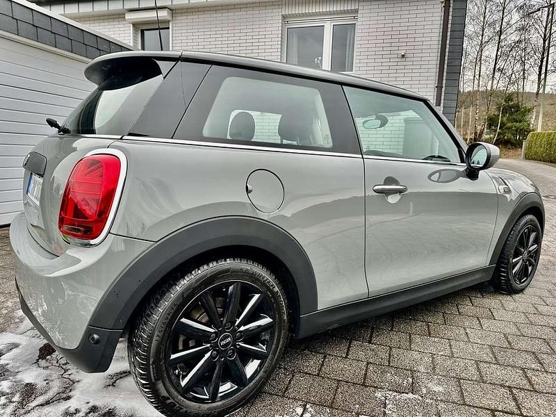 Gebraucht Mini ONE 75 PS (55 kW) 2021 Grau Kleinwagen