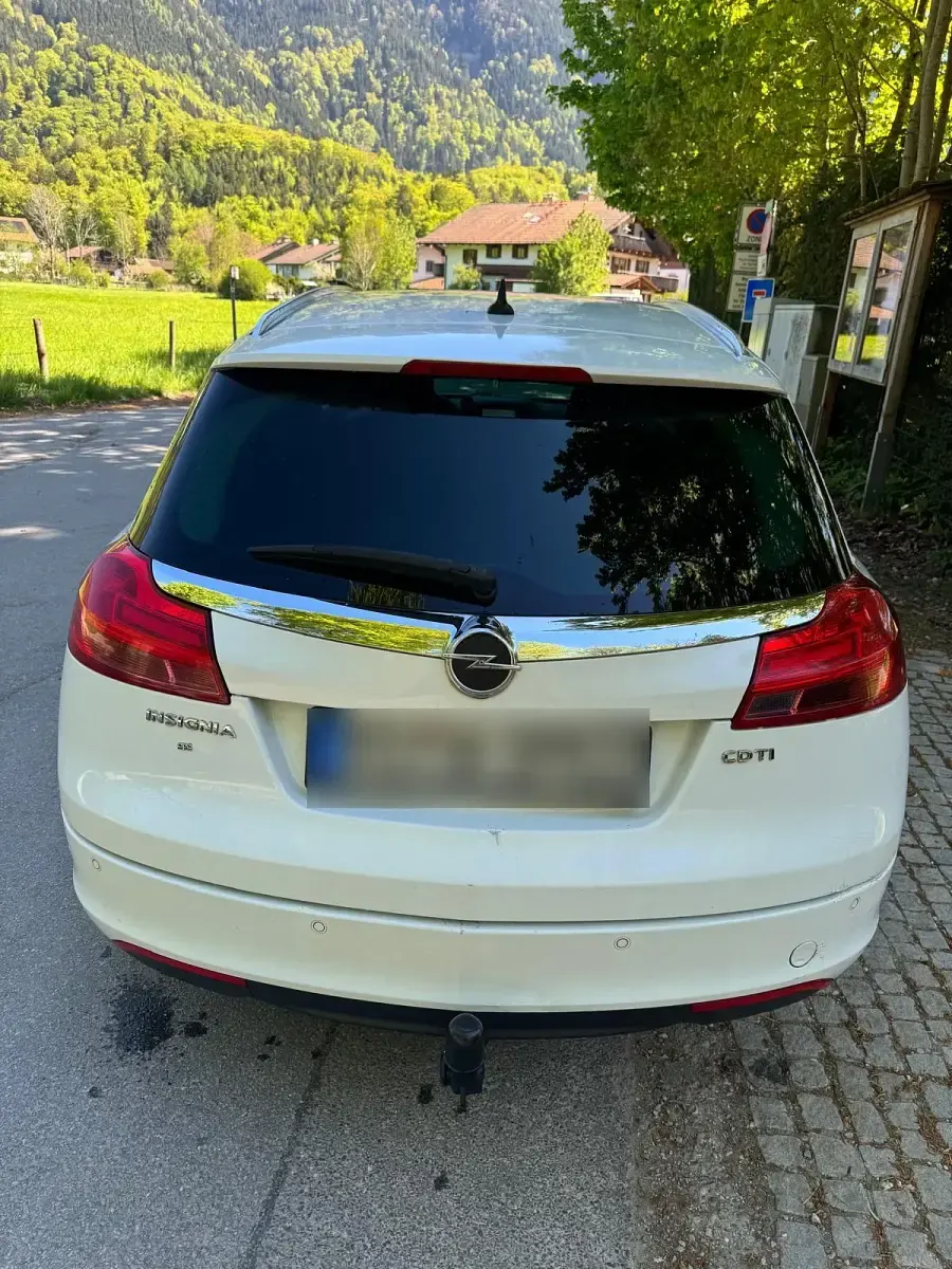 Second-hand Opel Insignia 131 CP (96 kW) 2010 Alb Break