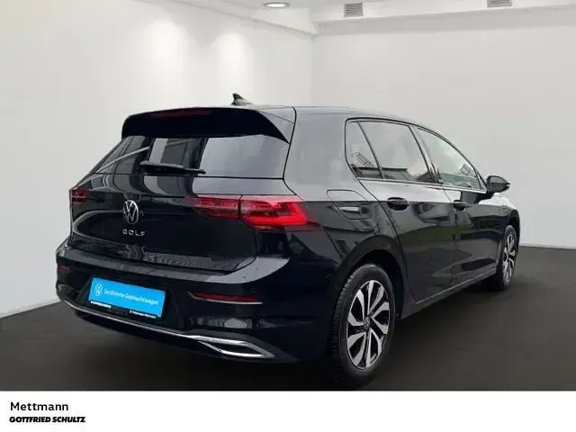 Usata VW Golf VIII Active 150 CV (110 kW) 2023 Nero Berlina