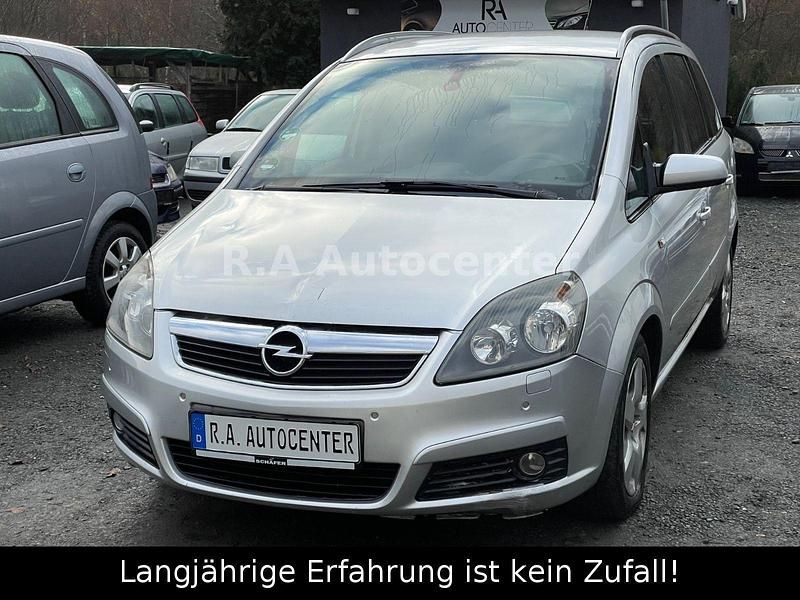 Silber Gebraucht 2006 Opel Zafira Edition Kombi | 1.150 € (Superpreis) - Bild 1/4