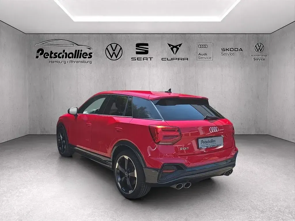 Gebraucht Audi SQ2 Sport 300 PS (220 kW) 2022 Rot SUV