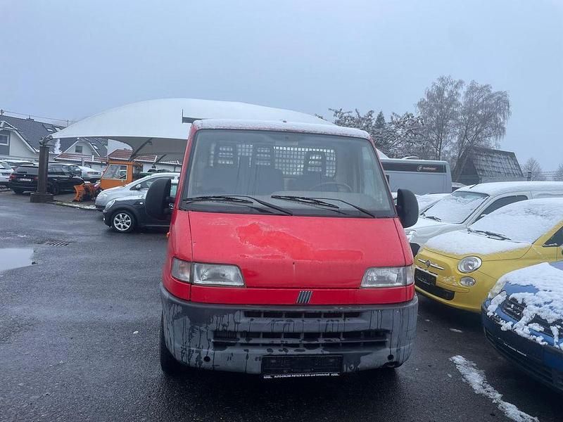 Gebraucht Fiat Ducato 128 PS (94 kW) 2001 Rot Van