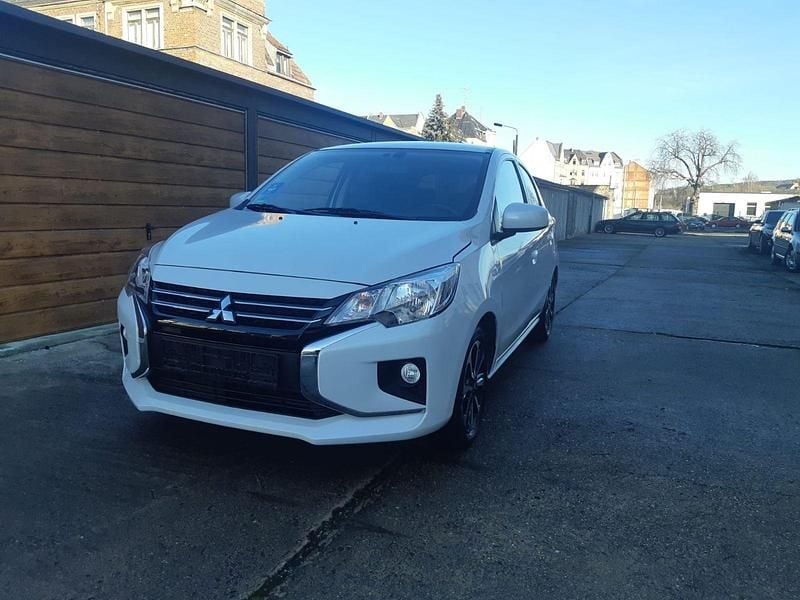 Gebraucht Mitsubishi Space Star 71 PS (52 kW) 2021 Weiß Kleinwagen