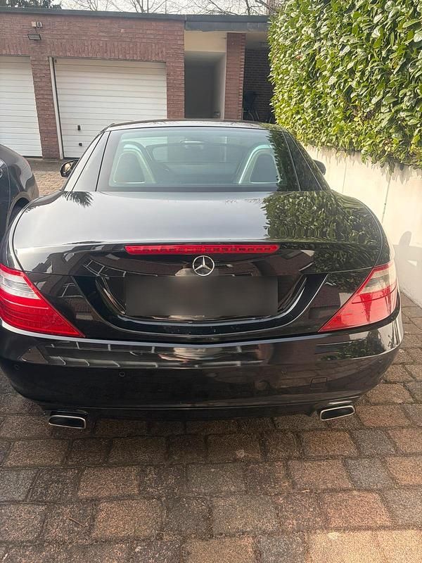 Gebraucht Mercedes SLK200 184 PS (135 kW) 2012 Schwarz Cabrio