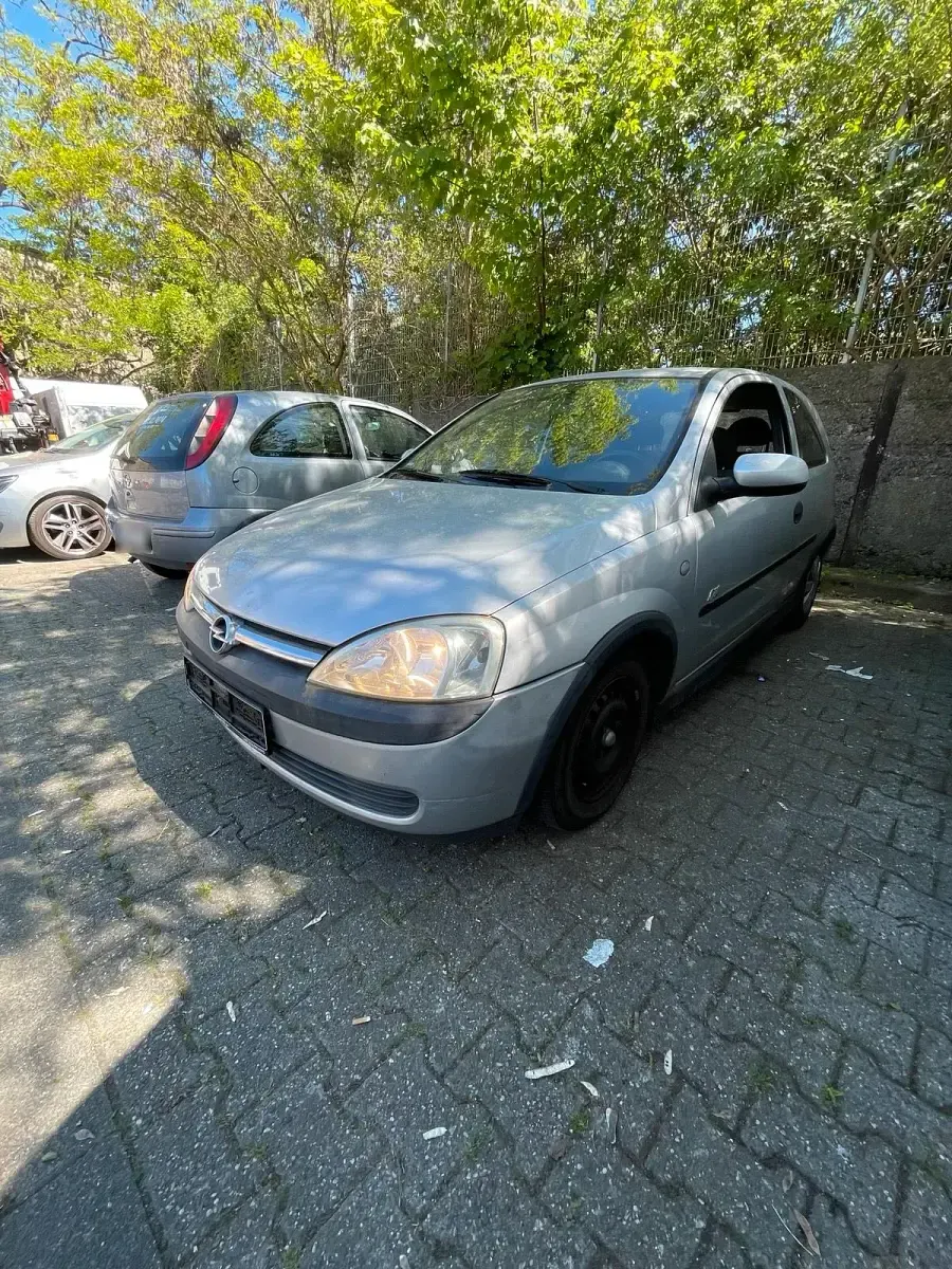 Occasion Opel Corsa 75 ch (55 kW) 2002 Argent Citadine