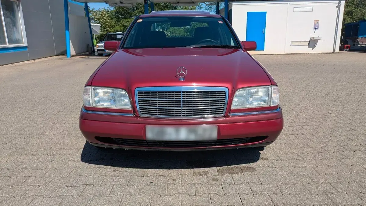 Gebraucht Mercedes C180 Elegance 122 PS (89 kW) 1994 Rot Limousine
