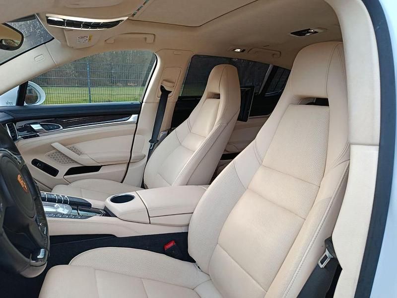 Gebraucht Porsche Panamera 4S Executive 420 PS (308 kW) 2015 Weiß Limousine
