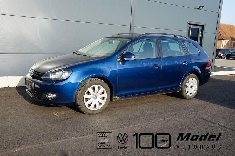 Gebraucht VW Golf VI 105 PS (77 kW) 2011 Blau Kleinwagen