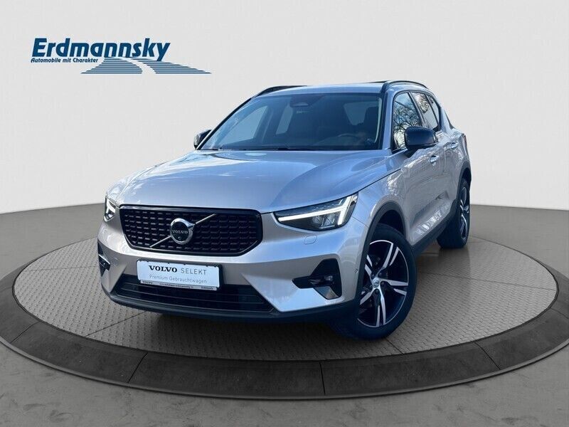 Gebraucht Volvo XC40 Plus 197 PS (144 kW) 2024 Bright dusk (gold) SUV