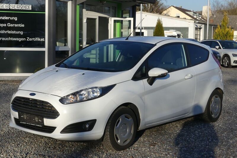 Frostweiß Gebraucht 2014 Ford Fiesta SYNC Edition Kleinwagen | 3.450 € (Guter Preis) - Bild 1/4