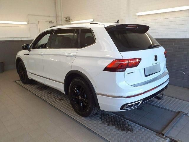 Gebraucht VW Tiguan Allspace R-line 150 PS (110 kW) 2023 Pure white SUV