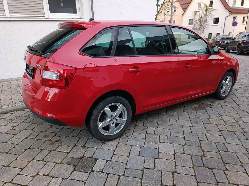 Brugt Skoda Rapid Ambition 90 HK (66 kW) 2016 Rød Hatchback