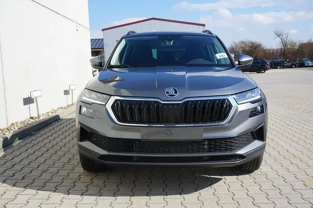 Neu Skoda Karoq 150 PS (110 kW) 2026 Graphitegrau metallic SUV