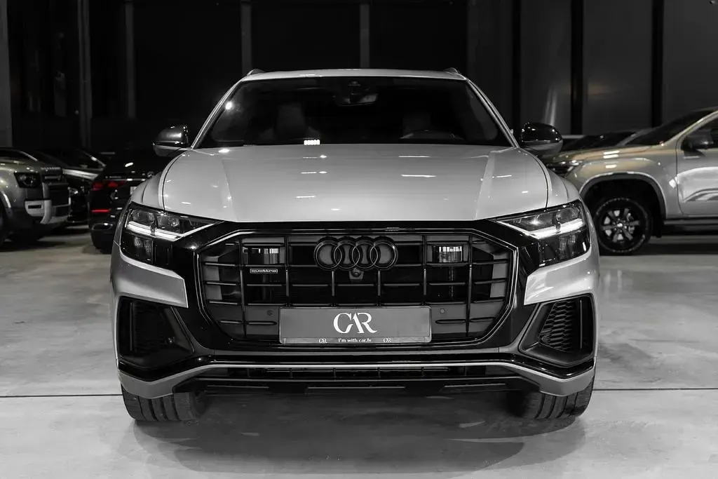 Gebraucht Audi Q8 S-Line 286 PS (210 kW) 2019 Silber SUV