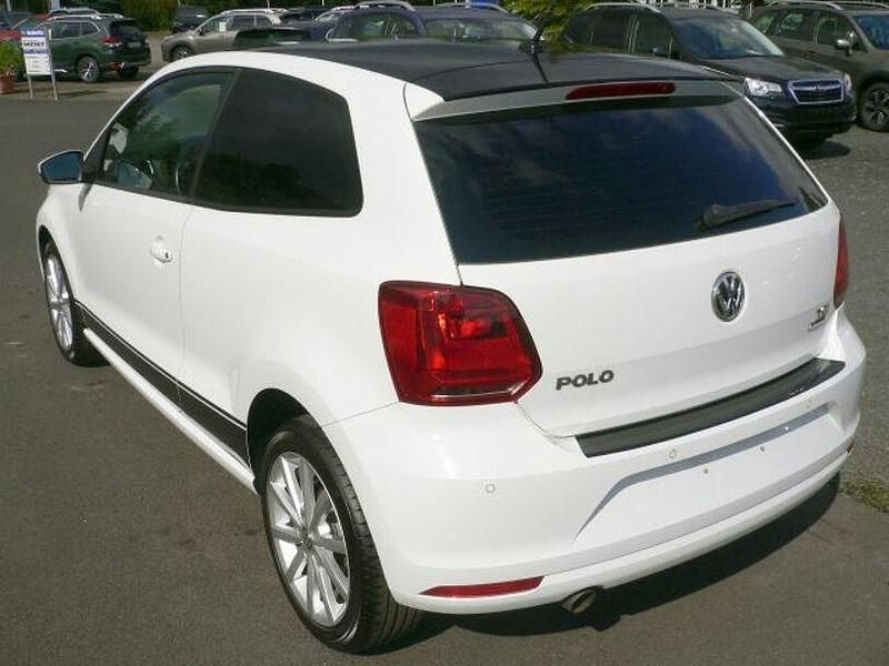 Gebraucht VW Polo Highline 90 PS (66 kW) 2016 Weiß Kleinwagen
