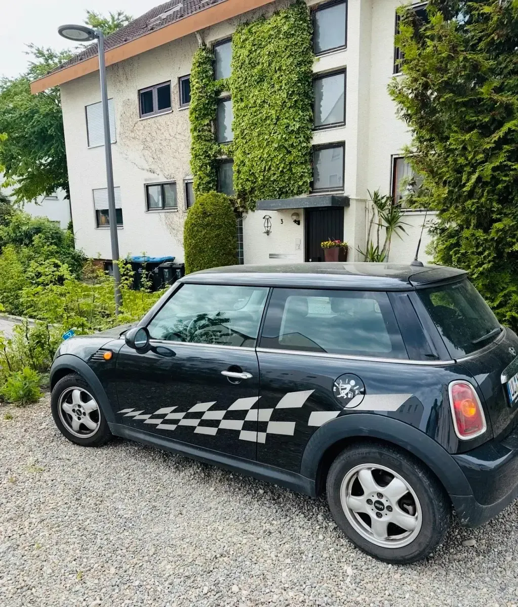 Gebraucht Mini Cooper 120 PS (88 kW) 2008 Schwarz Kleinwagen