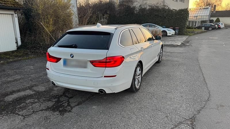 Gebraucht BMW 520 190 PS (139 kW) 2018 Weiß Kombi