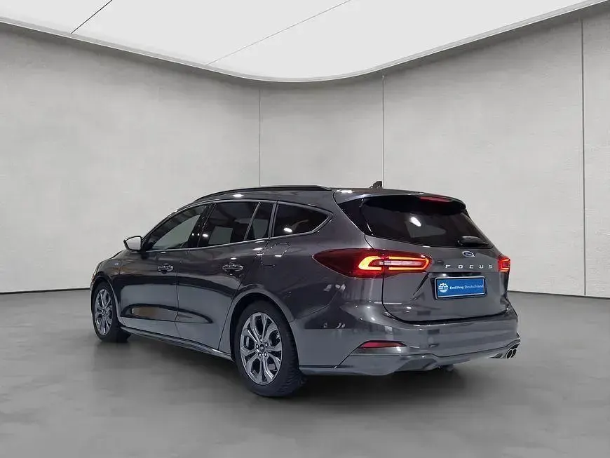 Gebraucht Ford Focus ST-Line X 155 PS (114 kW) 2024 Grau Kombi