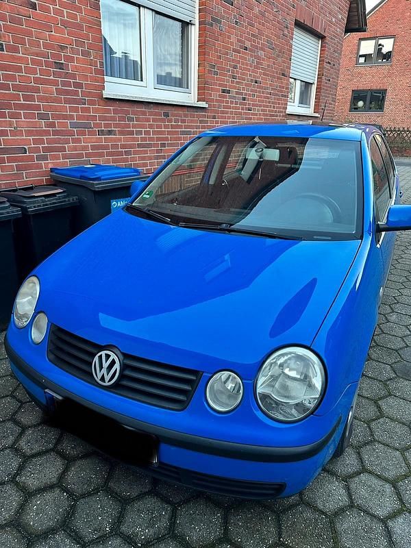 Blau Gebraucht 2002 VW Polo Kleinwagen | 400 € (Superpreis) - Bild 1/4