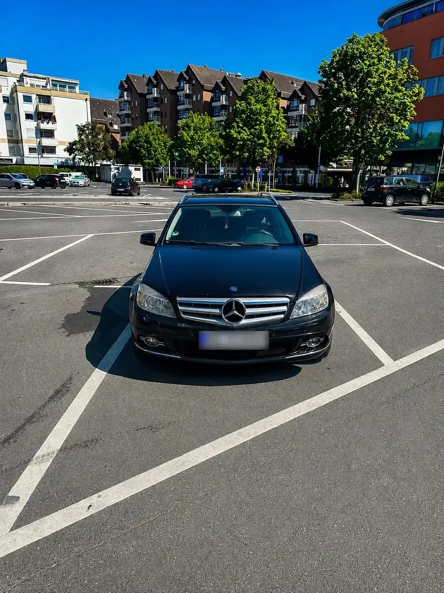 Gebraucht Mercedes 220 170 PS (125 kW) 2010 Schwarz Kombi
