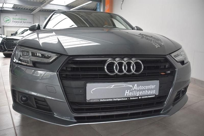 Grau Gebraucht 2017 Audi A4 Sport Limousine | 20.980 € (Fairer Preis) - Bild 1/4