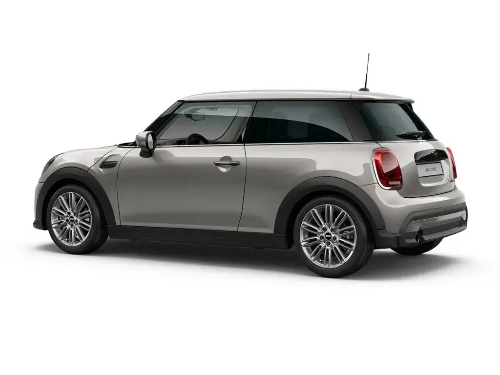Używany Mini Cooper 136 KM (100 kW) 2023 Srebrny Hatchback