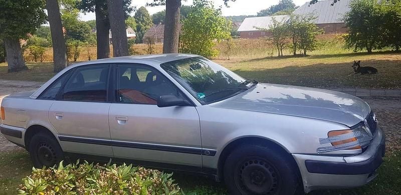 Silber Gebraucht 1991 Audi 100 Limousine | 5.900 € - Bild 1/4