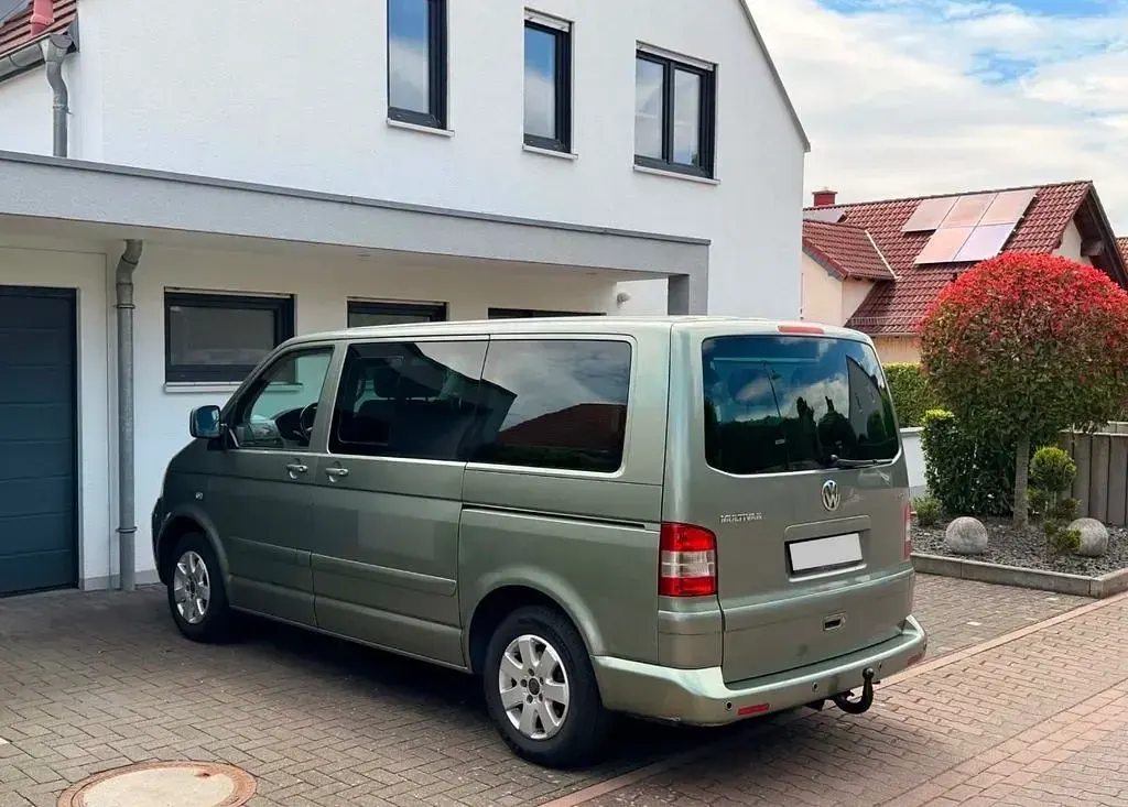 Gebraucht VW Multivan 174 PS (127 kW) 2004 Grün Van / Kleinbus
