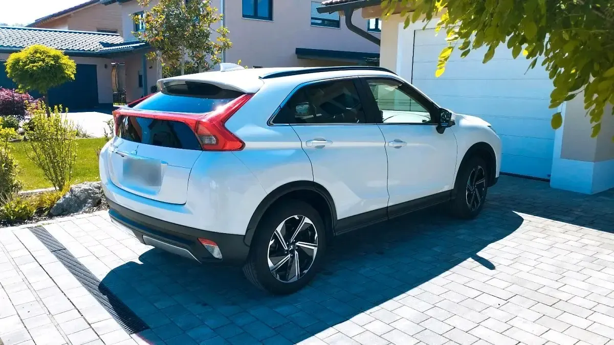 Gebraucht Mitsubishi Eclipse Cross 163 PS (119 kW) 2021 Weiß SUV
