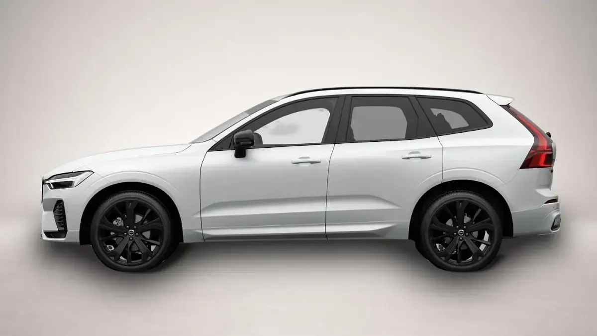 Neu Volvo XC60 Plus 250 PS (183 kW) 2026 Manufacturer SUV