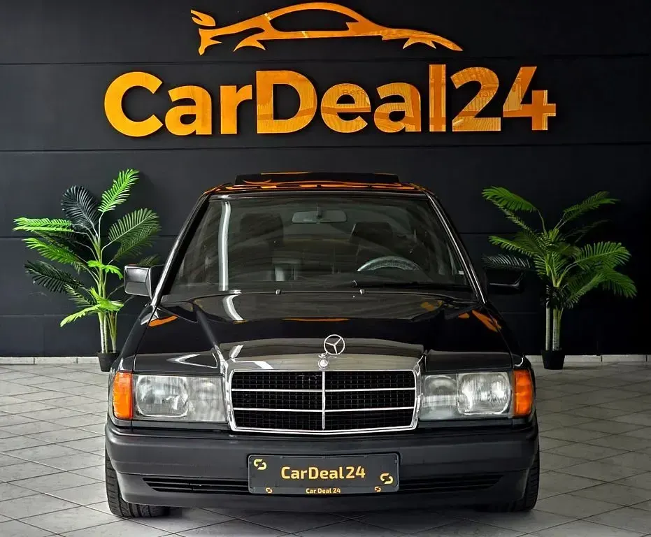 Gebraucht Mercedes 190 160 PS (117 kW) 1989 Schwarz Limousine
