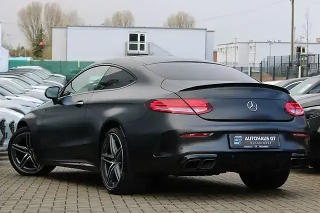 Gebraucht Mercedes C63 AMG AMG 476 PS (350 kW) 2021 Graphitgrau magno Coupé