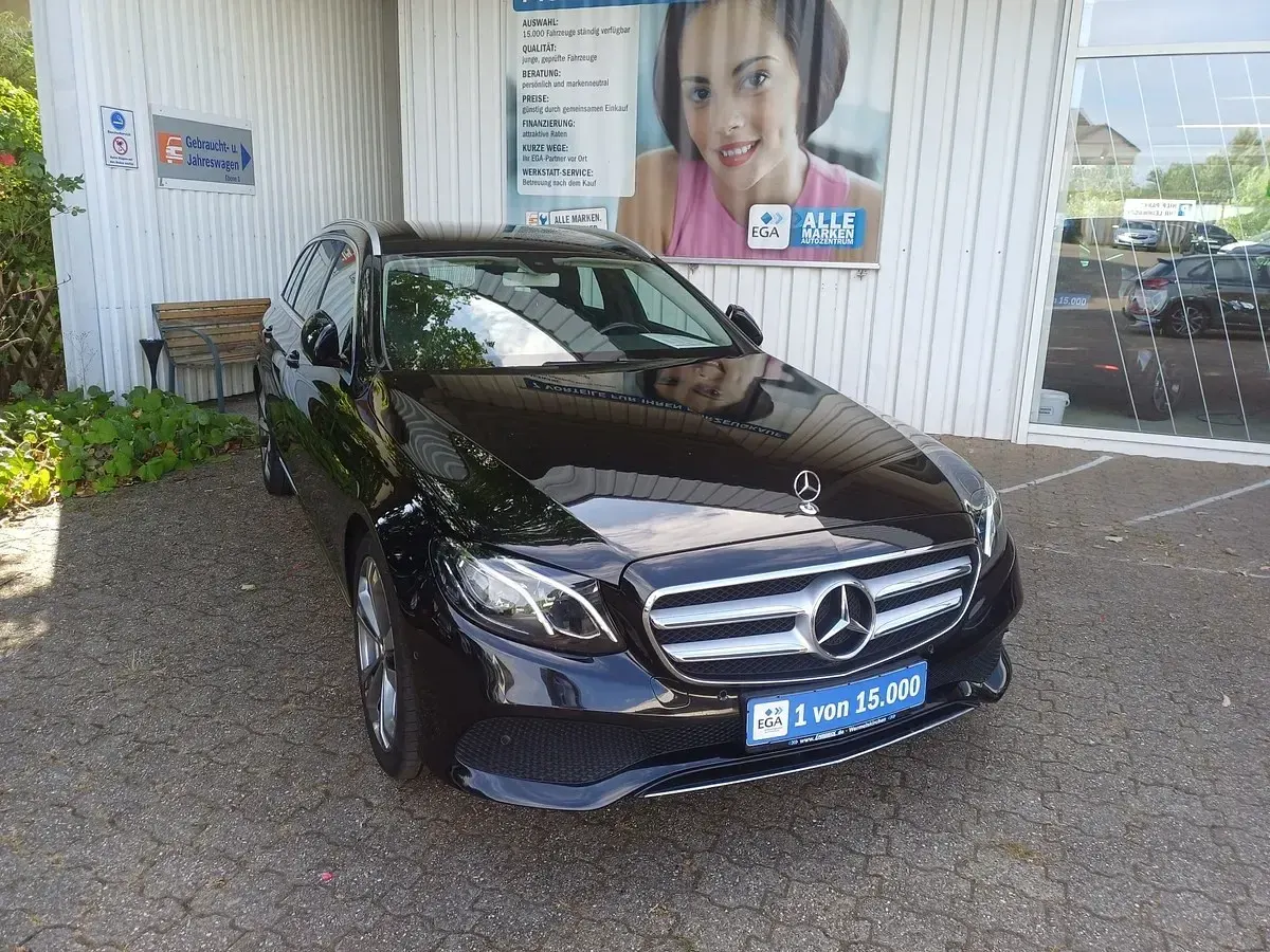 Gebraucht Mercedes E200 Avantgarde 184 PS (135 kW) 2018 Schwarz