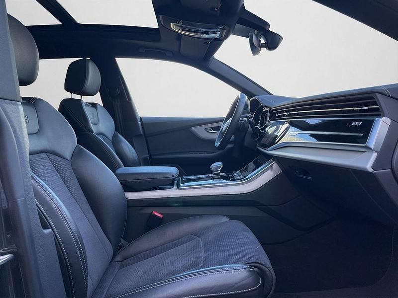 Gebraucht Audi Q8 Ambiente 286 PS (210 kW) 2023 Daytonagrau perleffekt (metallic) SUV