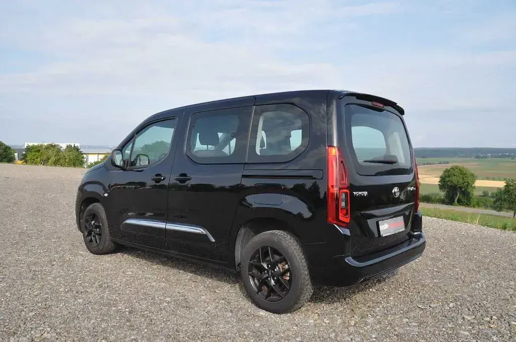 Gebraucht Toyota Proace Verso City 110 PS (80 kW) 2024 Schwarz Kombi
