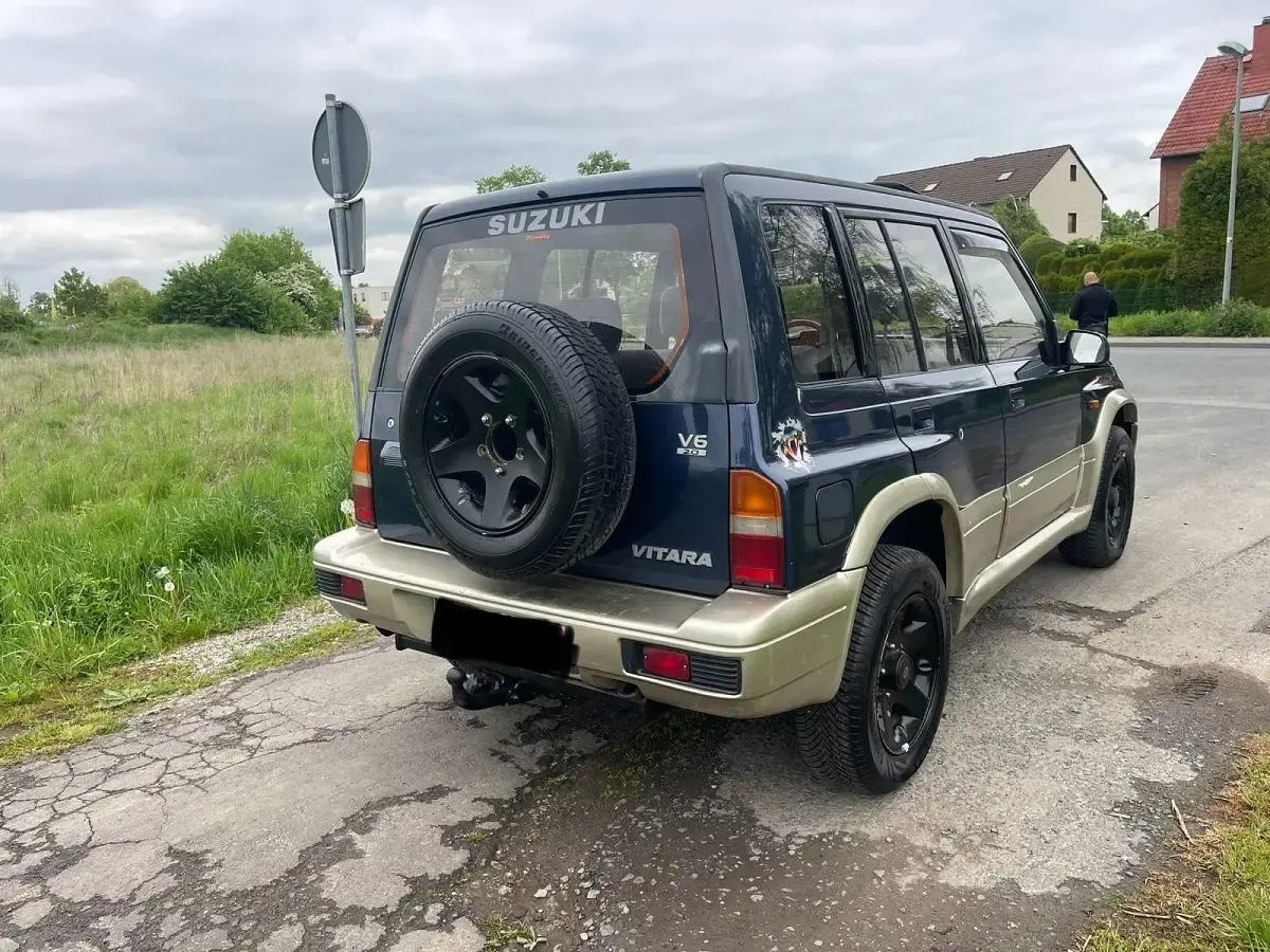 Gebraucht Suzuki Vitara 136 PS (100 kW) 1997 Blau SUV