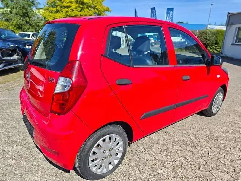 Gebraucht Hyundai i10 Classic 69 PS (50 kW) 2012 Rot Kleinwagen
