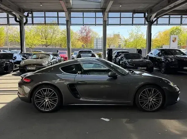 Gebraucht Porsche 718 Cayman 299 PS (219 kW) 2019 Achatgrau Coupé