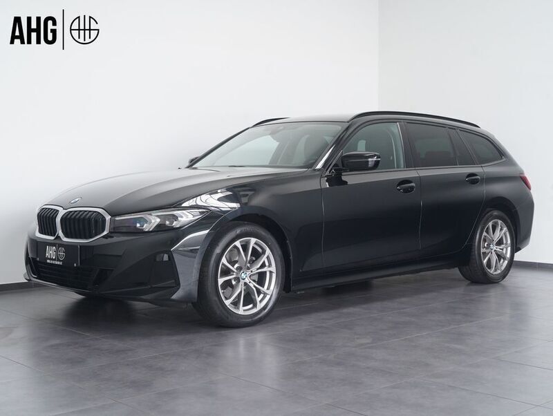 Black sapphire metallic Gebraucht 2022 BMW 320 Kombi | 29.750 € (Guter Preis) - Bild 1/4