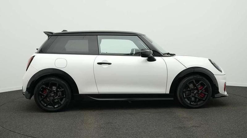 Gebraucht Mini John Cooper Works 231 PS (169 kW) 2025 Weiß Kleinwagen