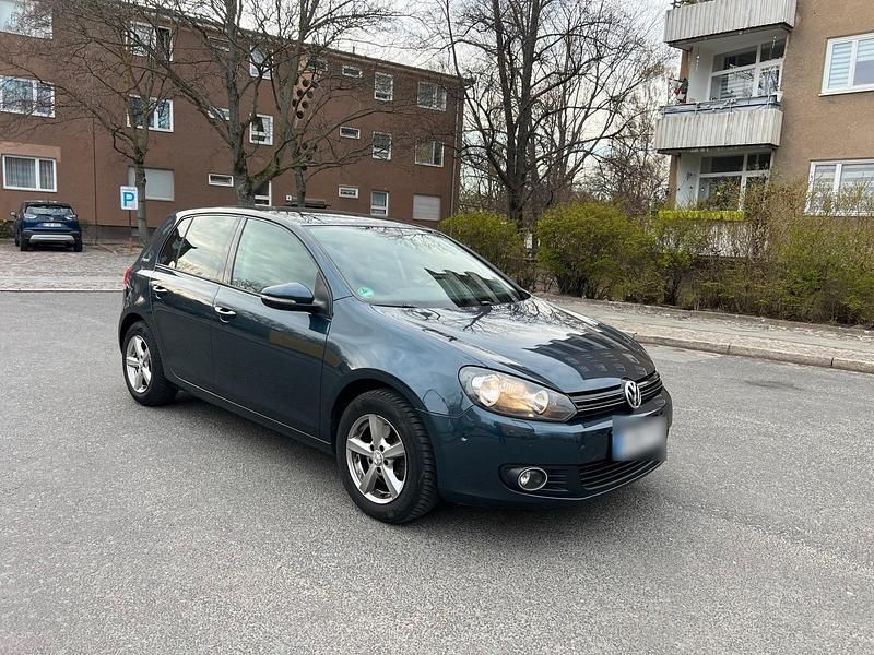 Gebraucht VW Golf VI Team 122 PS (89 kW) 2010 Grau Kleinwagen