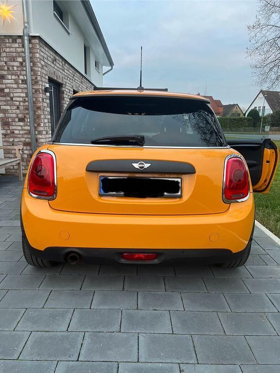 Gebraucht Mini Cooper 95 PS (69 kW) 2015 Orange Kleinwagen