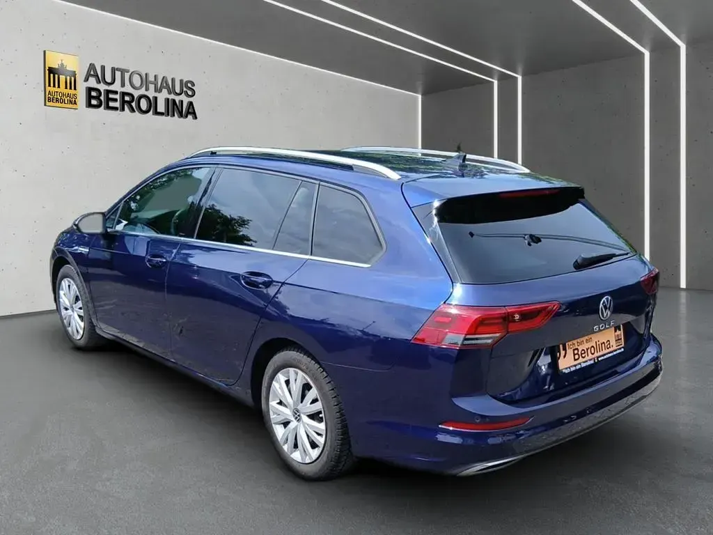 Gebraucht VW Golf VIII Style 150 PS (110 kW) 2022 Atlantik blue metallic Kombi