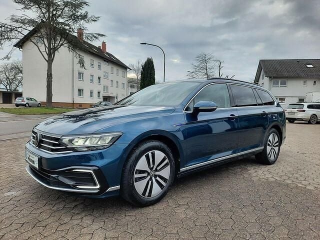Gebraucht VW Passat GTE 156 PS (114 kW) 2021 Blau Kombi