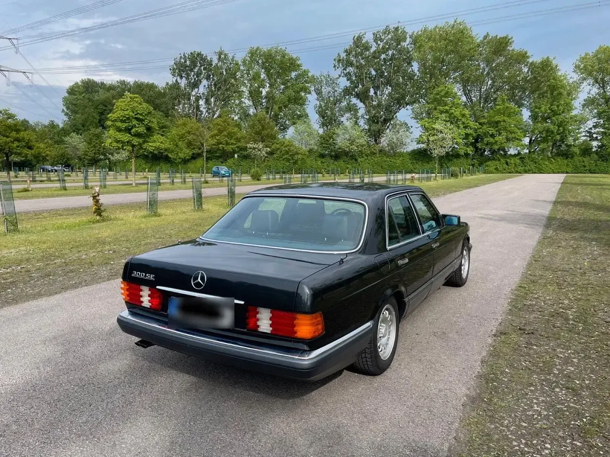 Gebraucht Mercedes 300 SE 179 PS (131 kW) 1989 Blau Limousine