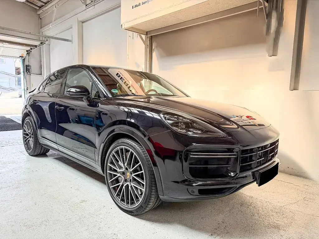 Gebraucht Porsche Cayenne Turbo Coupe 549 PS (403 kW) 2019 Schwarz SUV