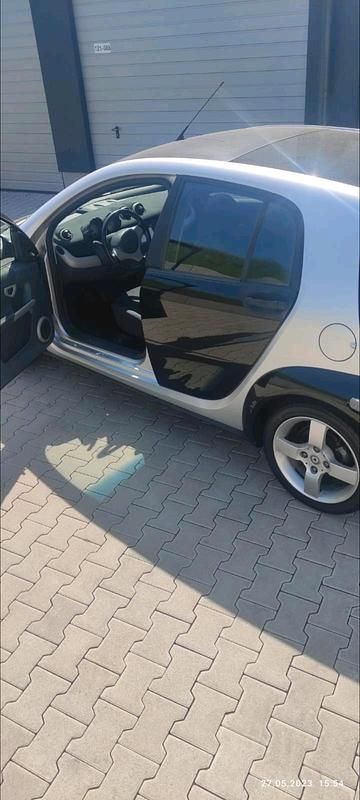 Second-hand Smart ForFour 109 CP (80 kW) 2004 Negru Hatchback