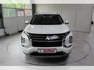 Neu Mitsubishi Outlander P-HEV 306 PS (225 kW) 2026 Weiß (andenweiß) SUV
